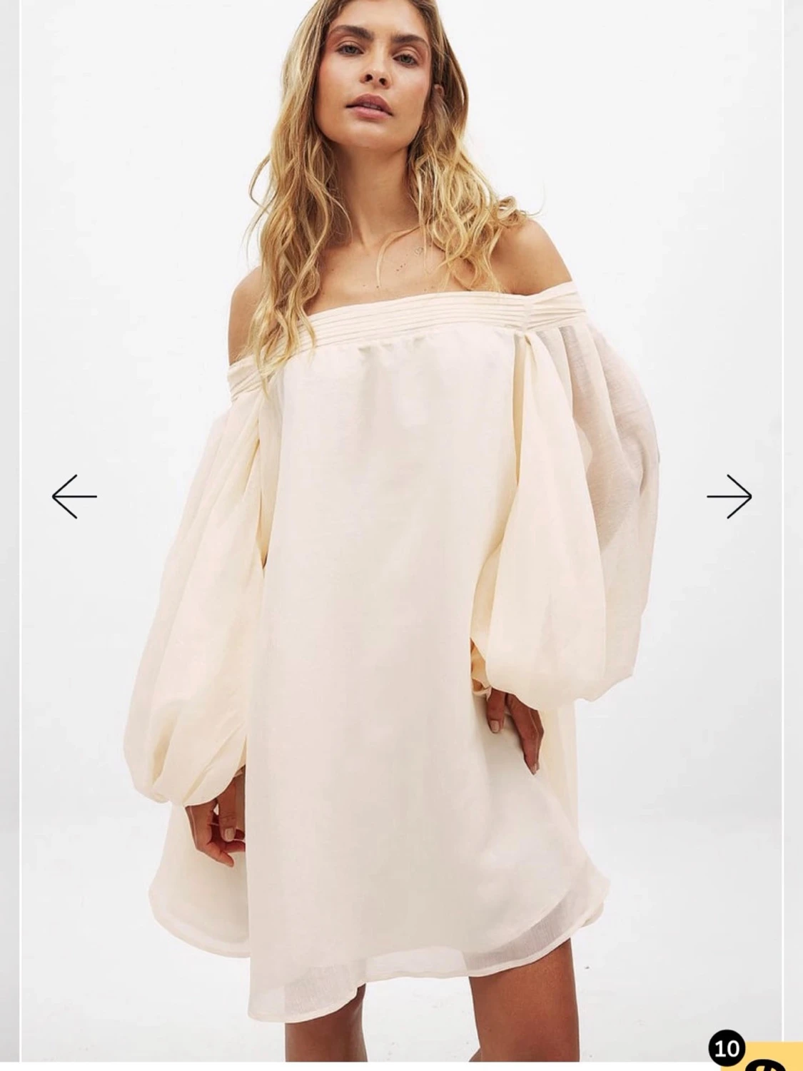 Off white off-shoulder klänning med ärmar med lappen kvar  - 1