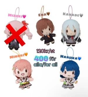 Project Sekai Colorful Stage: Mini-plushes! (Officiell merch) - Jag älskar mina kära minisar men måste rensa hemmet och samla ihop lite levnadspengar då jag gått och blivit pank och arbetslös lol. Så jag säljer dom för 120kr/st eller 450 för alla. Dom har lappen kvar. Pris går absolut att diskuteras! Möts upp i Stockholms området (bor norr, kan färda mig upp till ungefär 2 timmars resetid vid behov). Kan annars frakta. ⚠️OBS! Är på semester just nu men kommer tillbaka i augusti. Skriv gärna ändå!⚠️