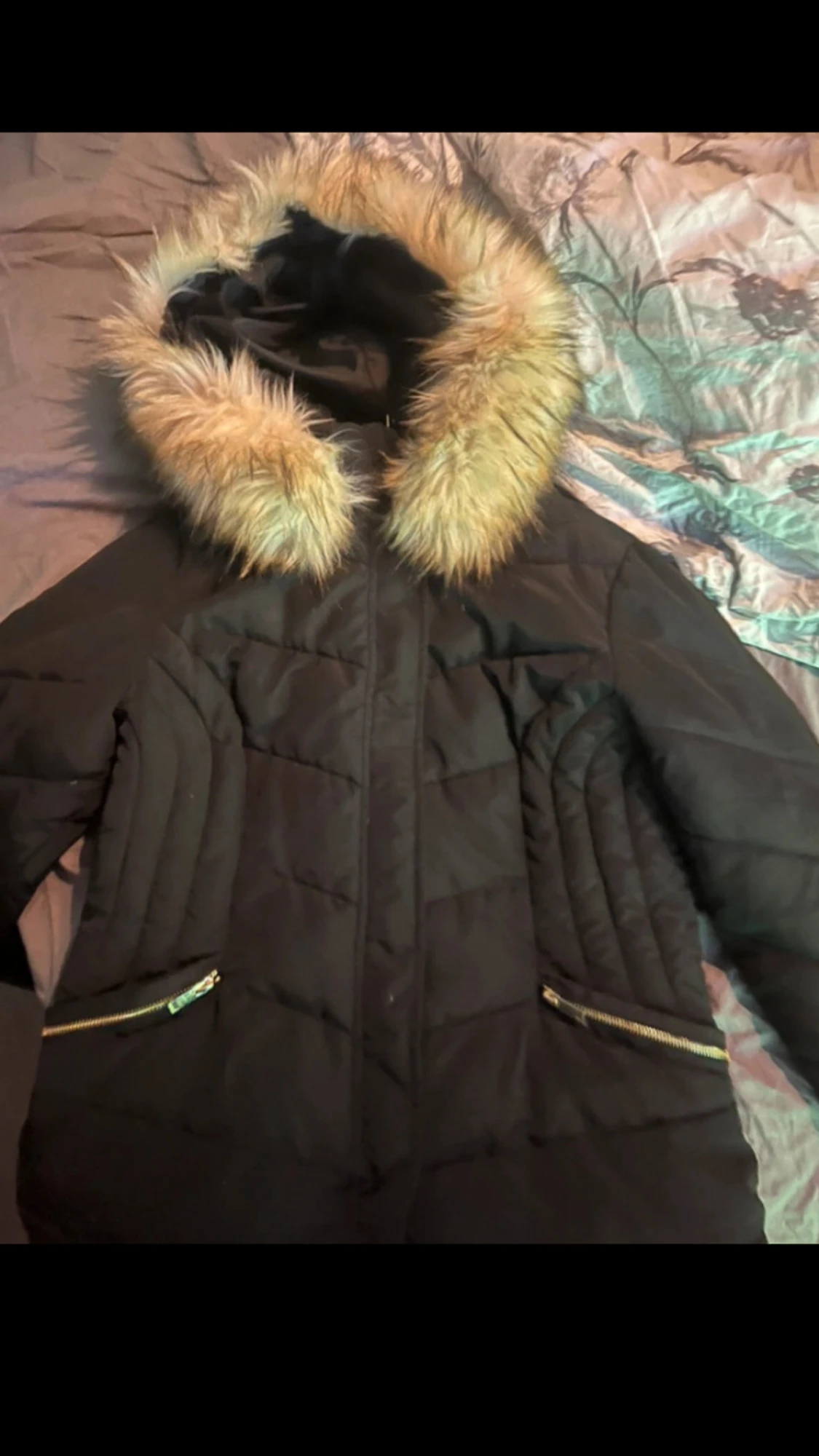 Svart vinterjacka med fuskpäls Happy Holly - 1