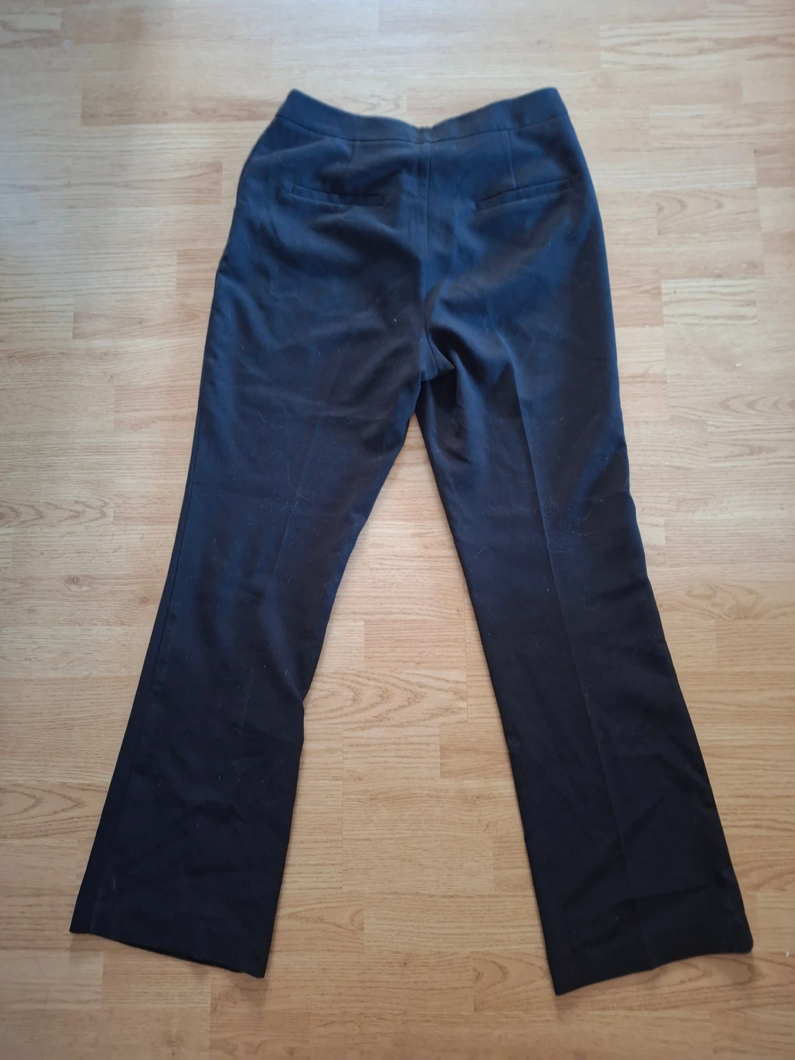 Svarta kostymbyxor från Anna Field - 1