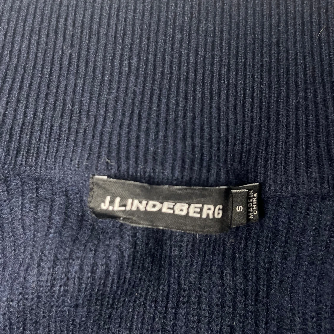 J.Lindeberg väst - 1