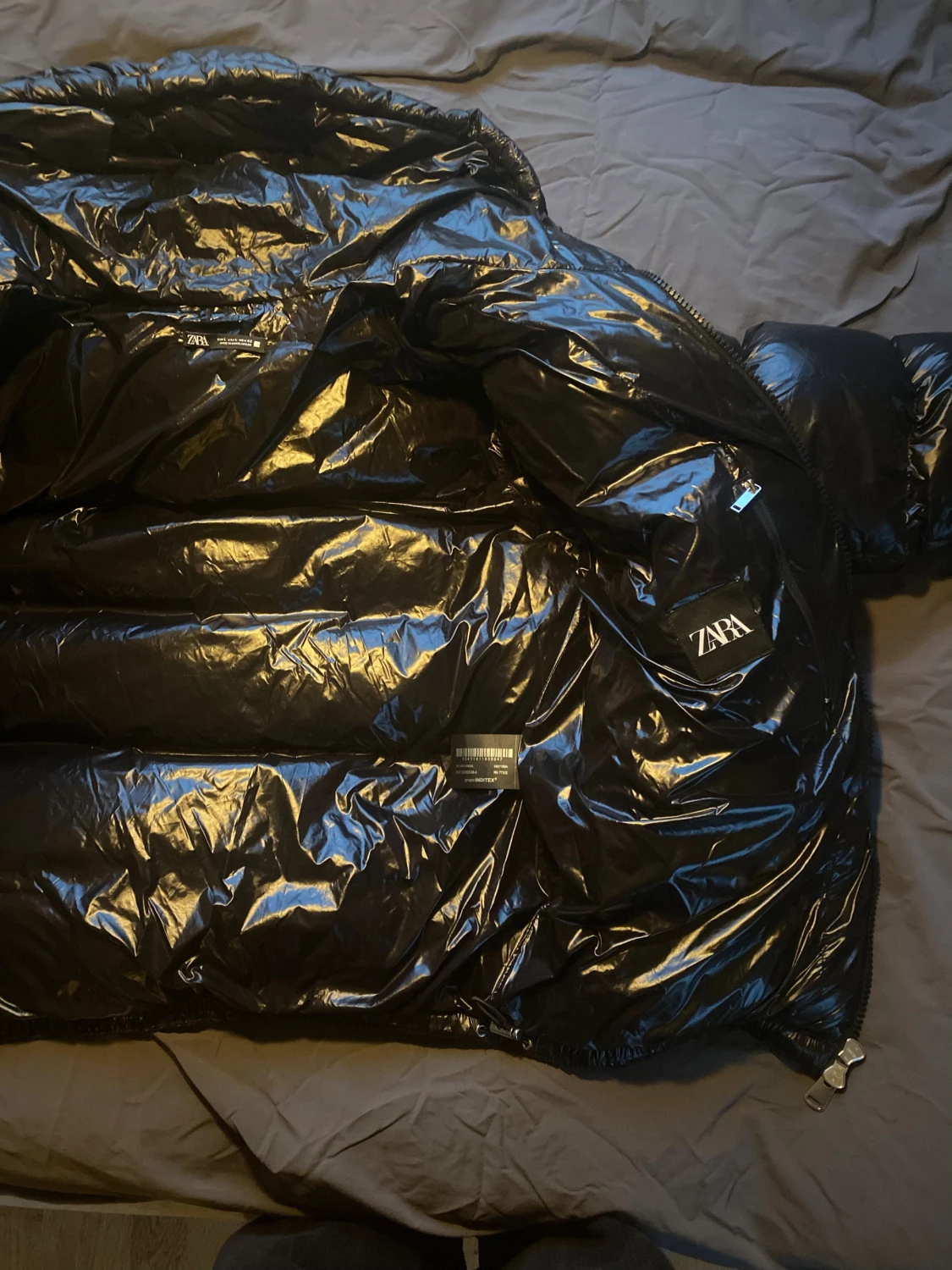 Svart pufferjacka från ZARA - 2