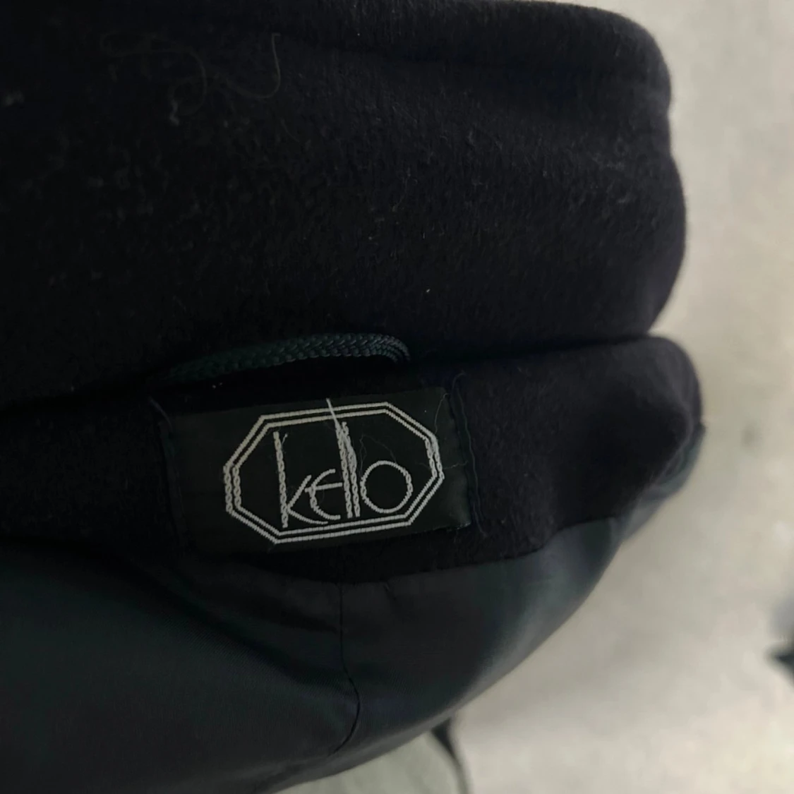 Svart kappa lång - 1