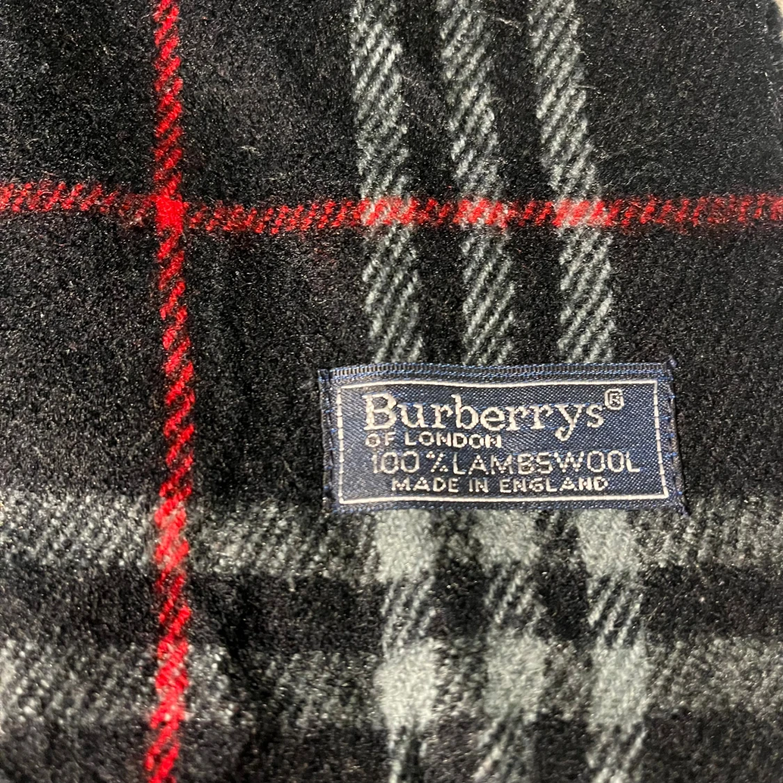 Svart Burberry Scarf - 1