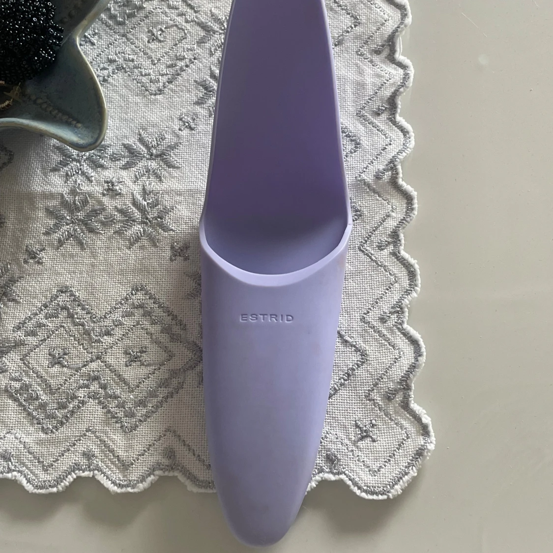 Estrid Razor Case - 1