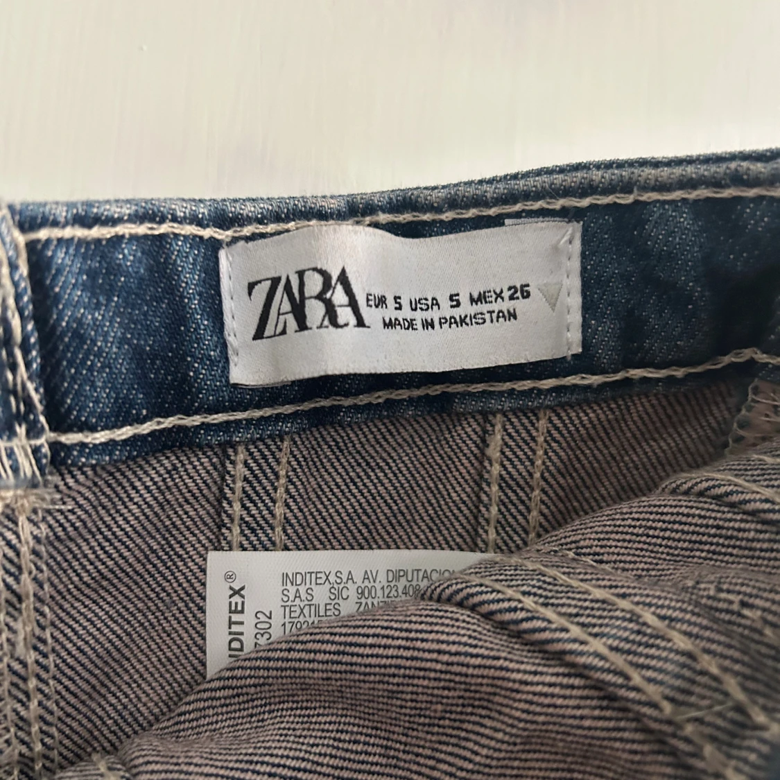 Jeans-korsett från Zara med knappar - 1