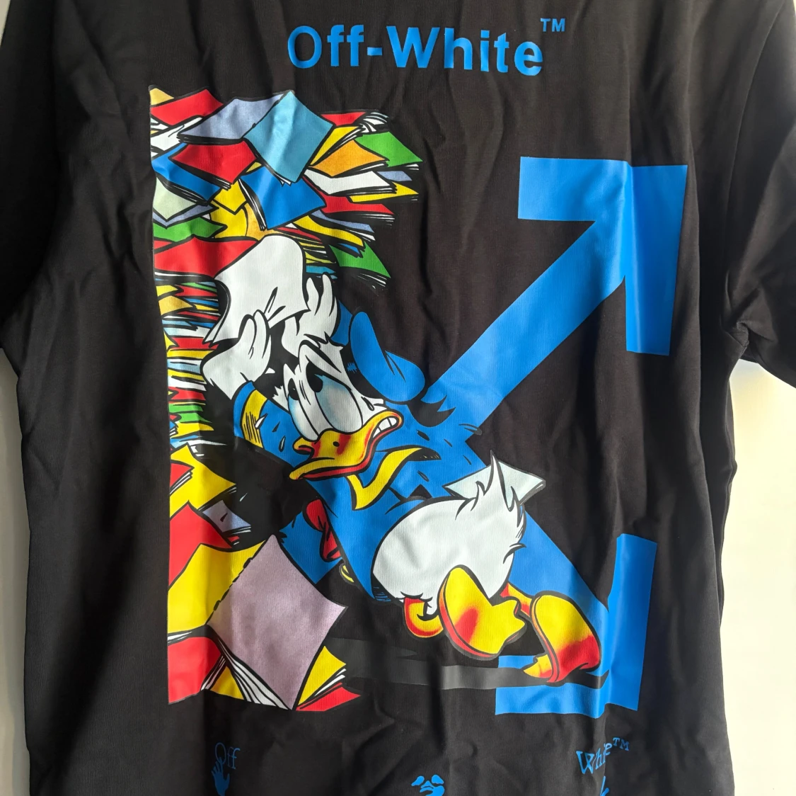 Of whit T-shirt  - 2