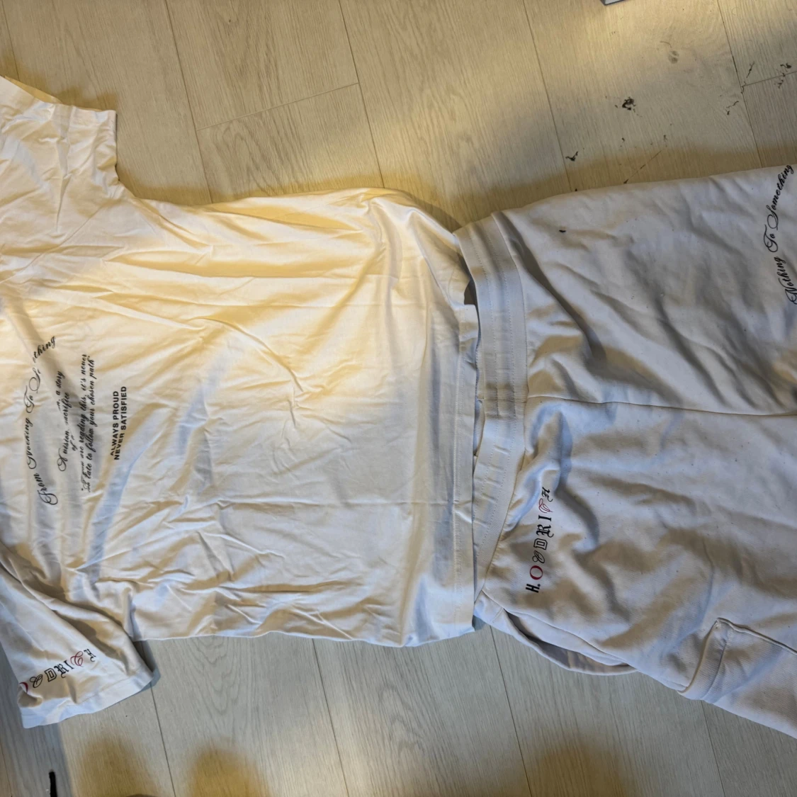 Vit HOODRICH Set med tryck - 1