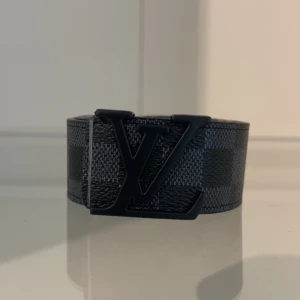 Snyggt bälte  - Perfekt accessoar för att lyfta din outfit.