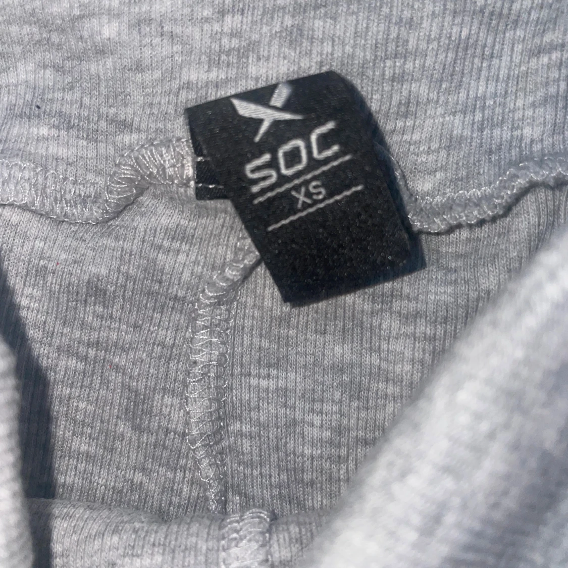 Grå mjukisbyxor från SOC XS - 1