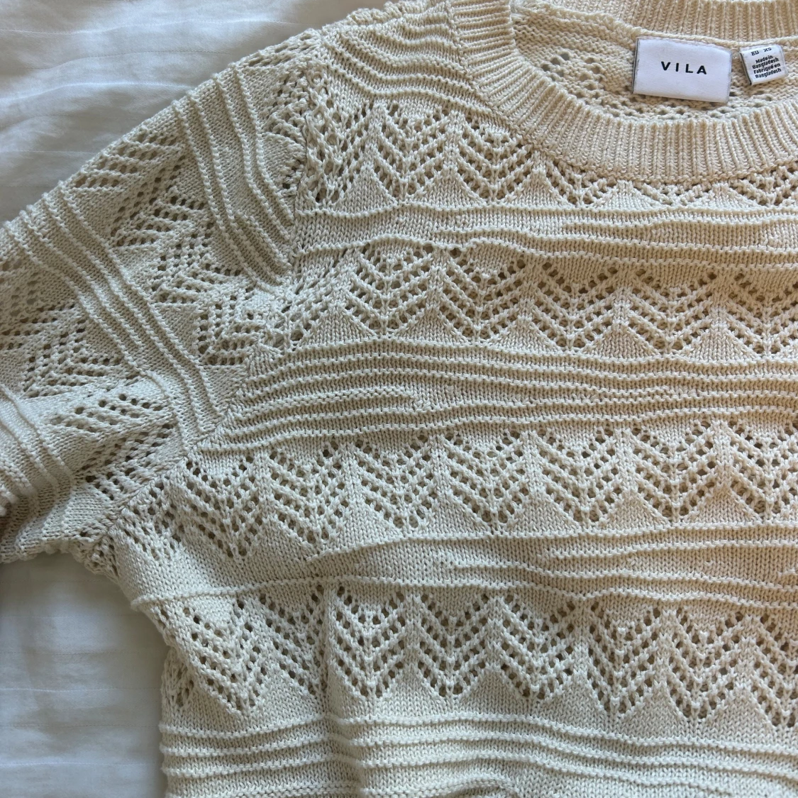 Beige stickad tröja från Vila - 1