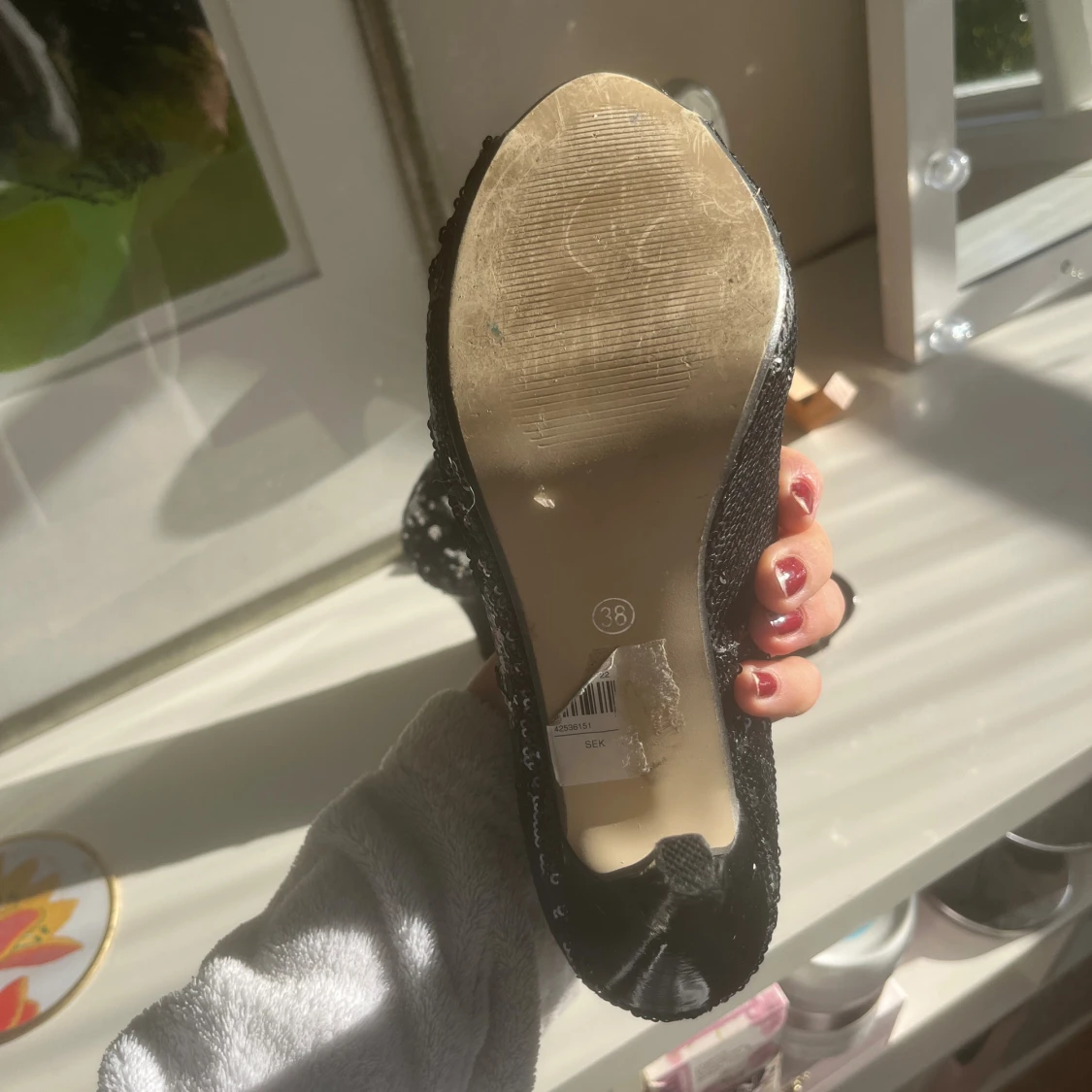 Svarta glittriga pumps med paljetter - 3