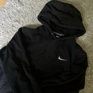 Nike hoodie  - Använd men i fint skick, inga skavanker 