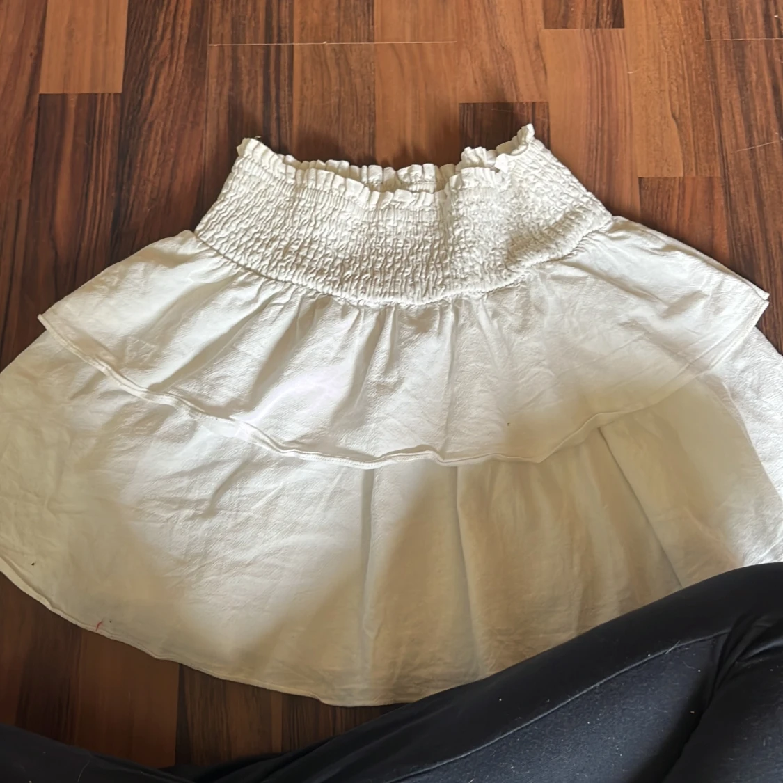 Vit volangkjol från SHEIN XS - 1