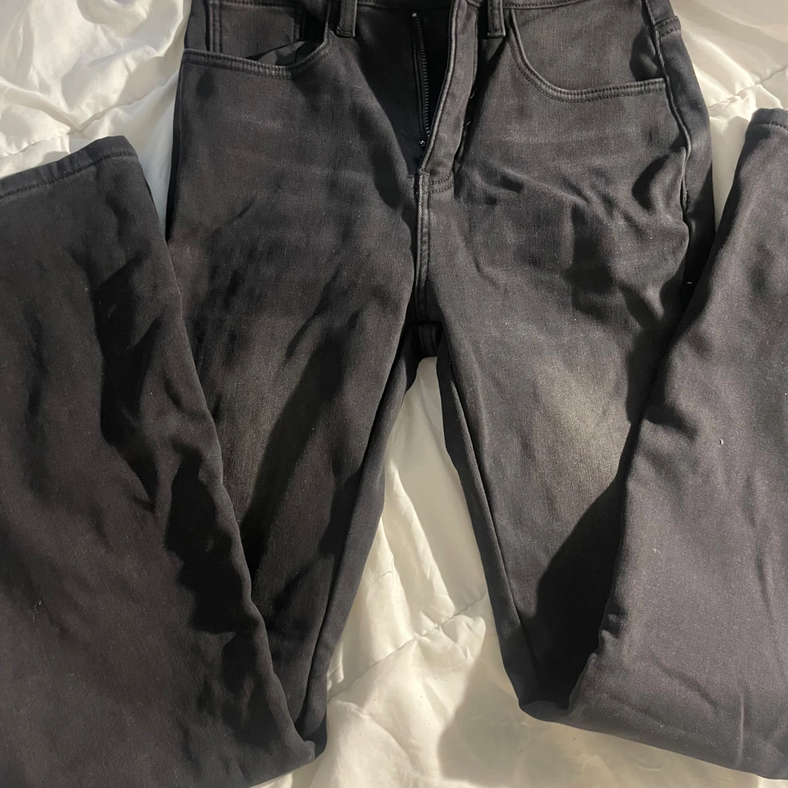 Svarta byxor från SHEIN, storlek XS