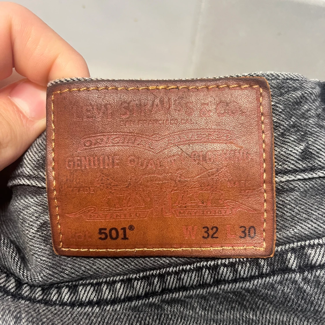 Levis 501 gråa - 3