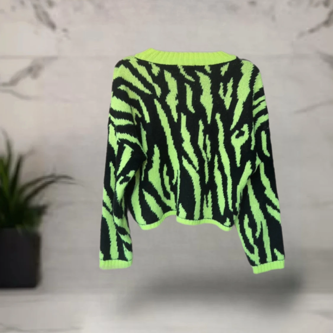 Neongrön zebra stickad tröja Madlady