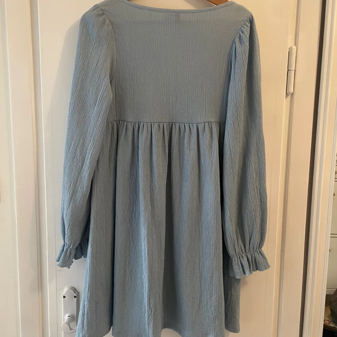 Ljusblå söt kortklänning - 3