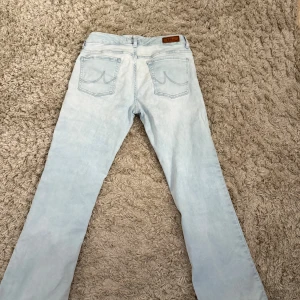 Ltb roxy jeans  - Ljusblåa ltb jeans i modellen roxy❣️❣️ storlek 26/32. 