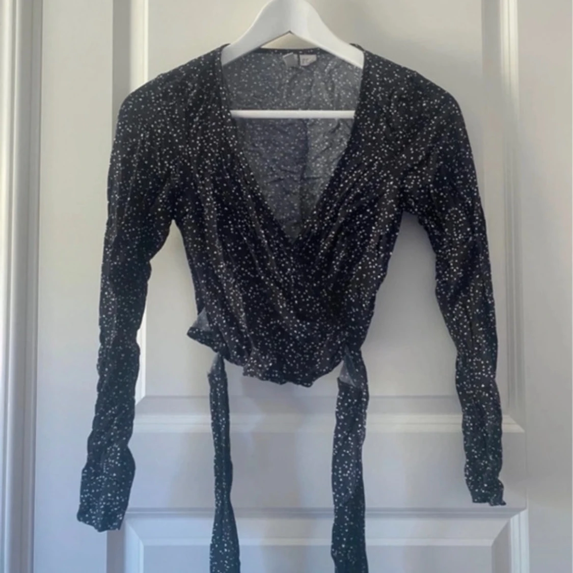 Omlottoppar med hjärtmönster H&M Divided