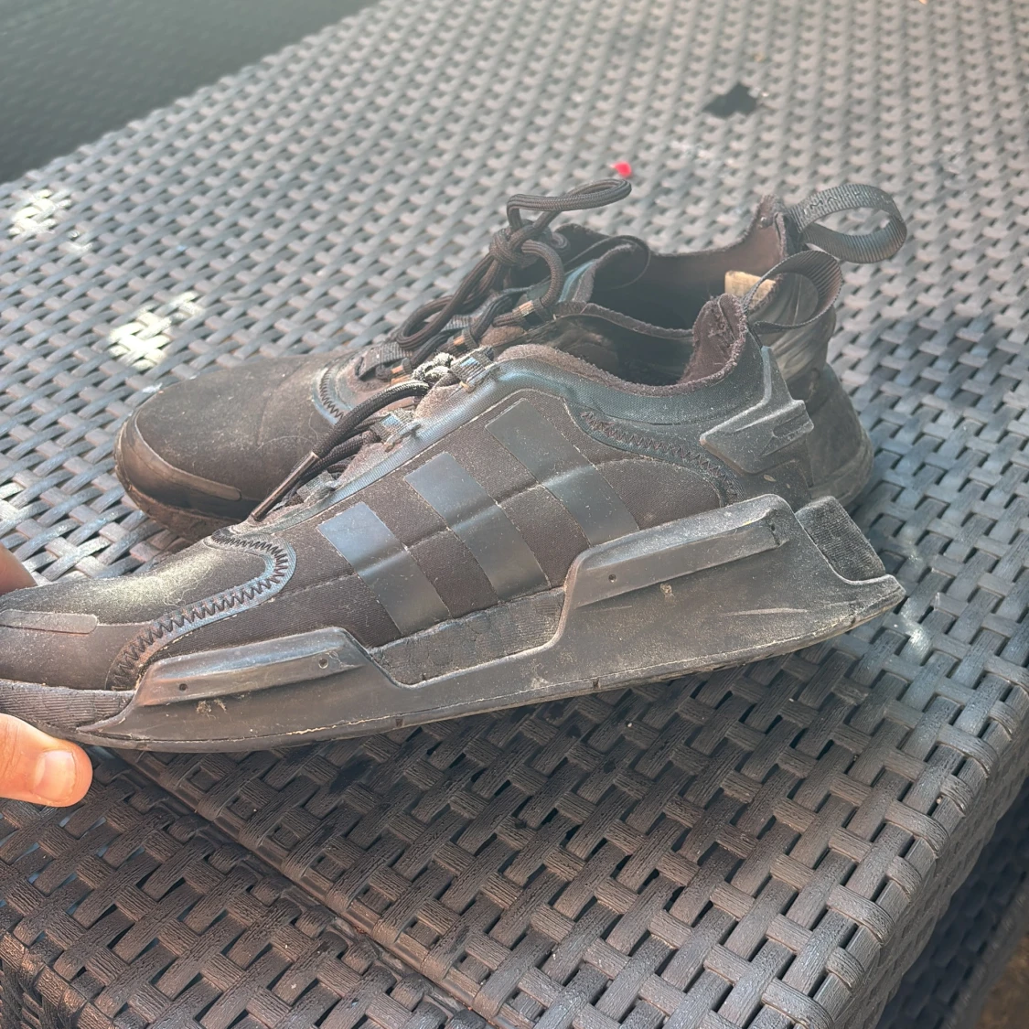 Svarta Adidas sneakers med chunky sula - 2