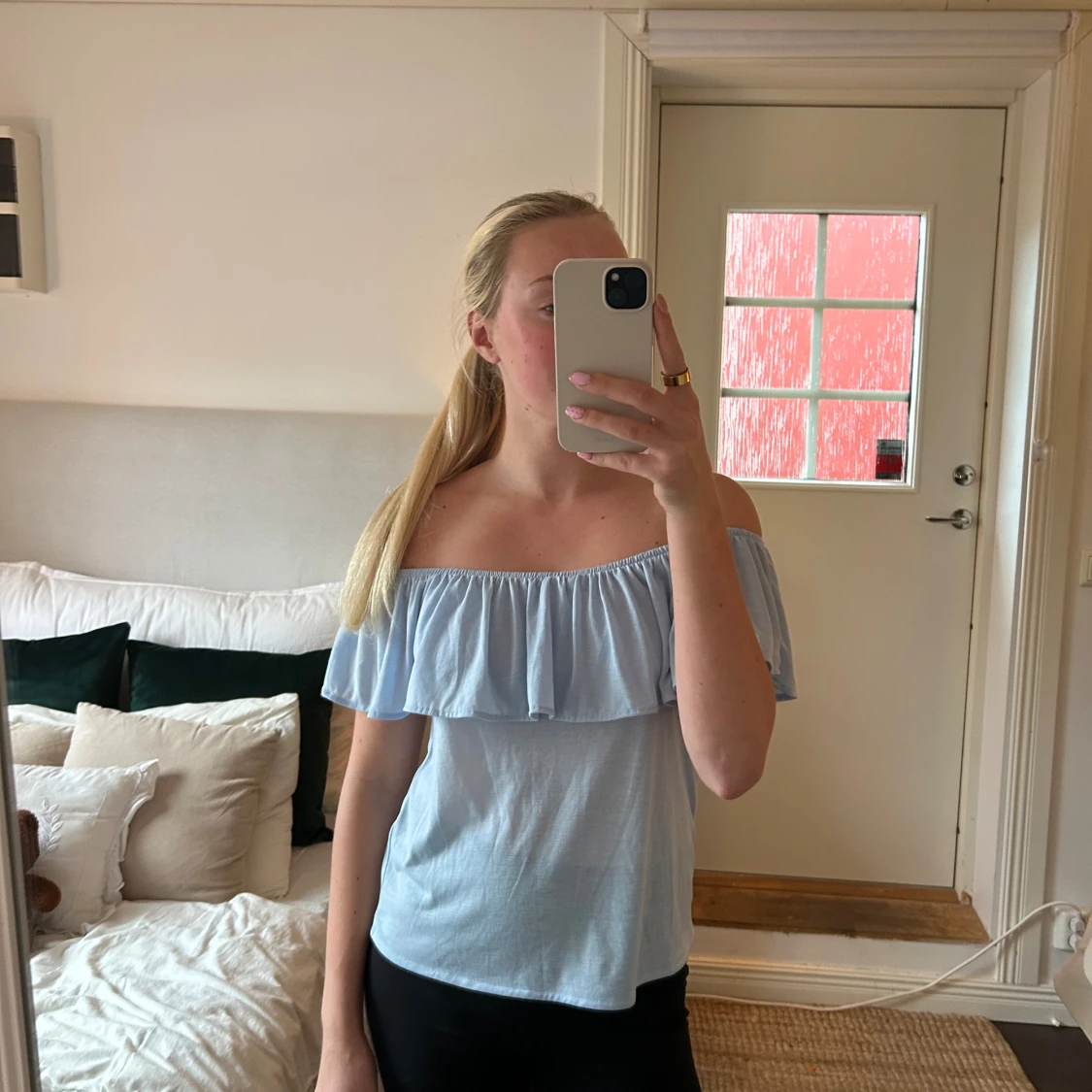 Ljusblå offshoulder topp från H&M - 1
