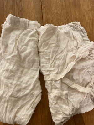Pyjamas 100% linne - Skönaste pyjamasen som tyvärr är för liten för mig, 100% linne🤍