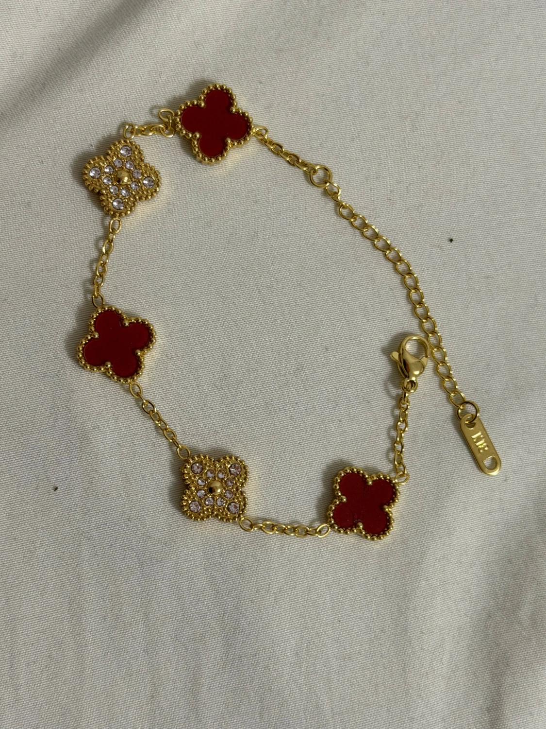 Guldarmband med röda klöver och kristaller - 2