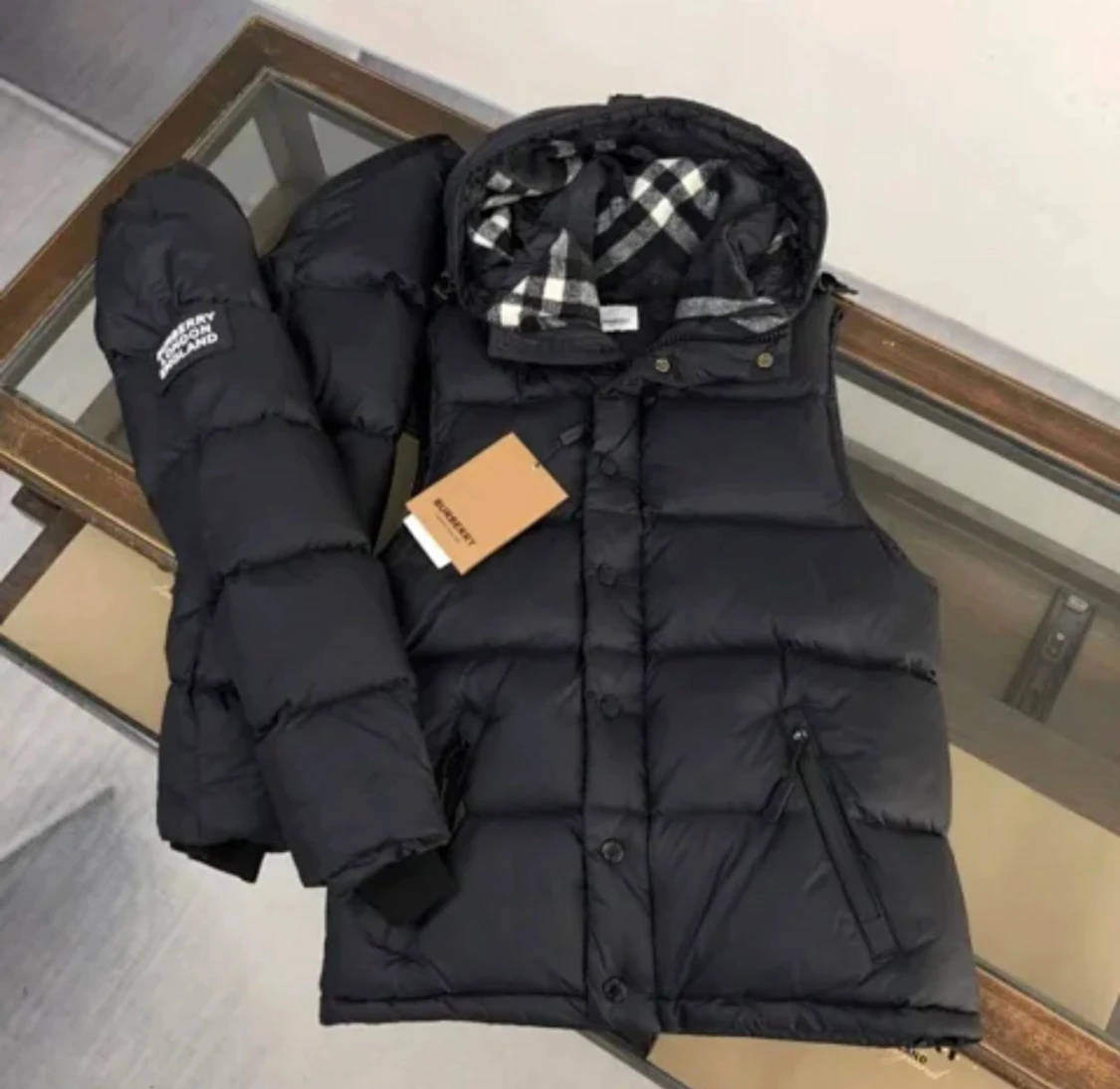 Svart burberry jacka 