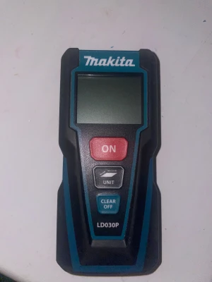 Avståndsmätare makita - Använt typ 3 gånger, nypris 1000kr