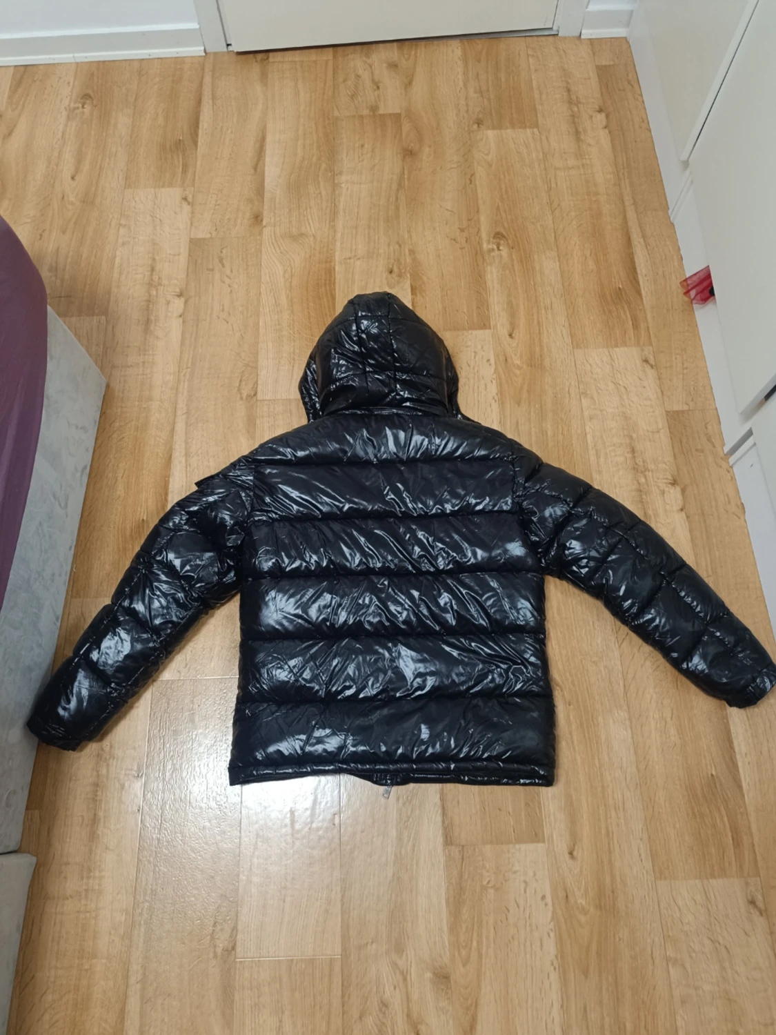Moncler Jacka – Priset kan diskuteras  - 1