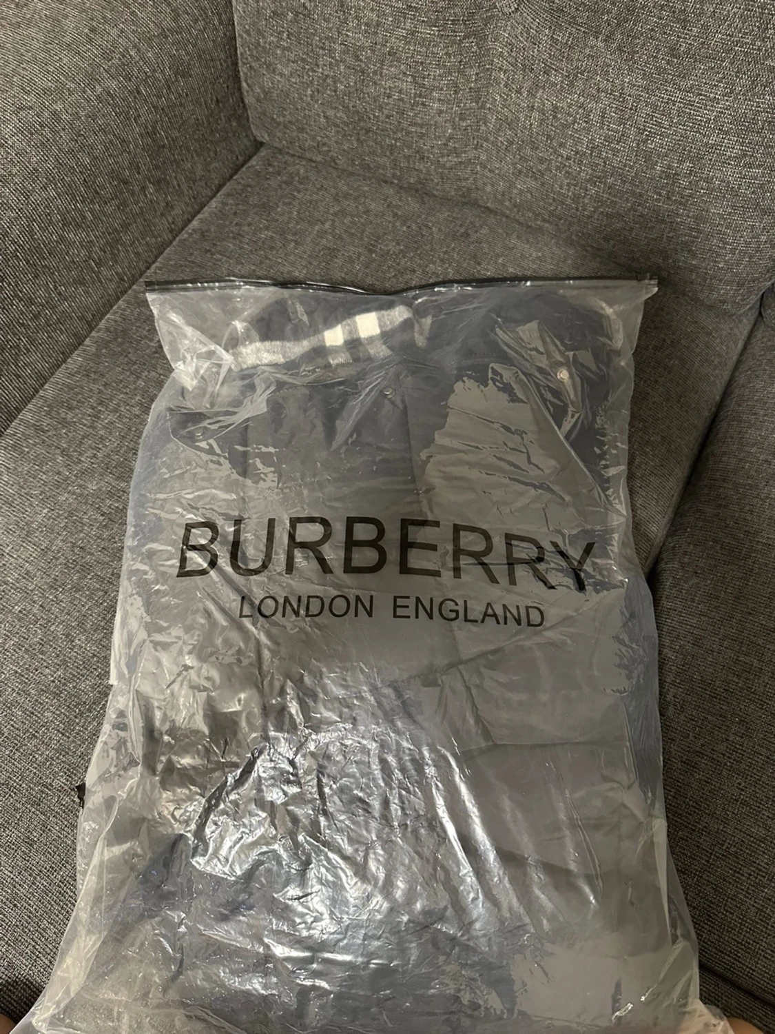 Svart pufferjacka från Burberry - 5