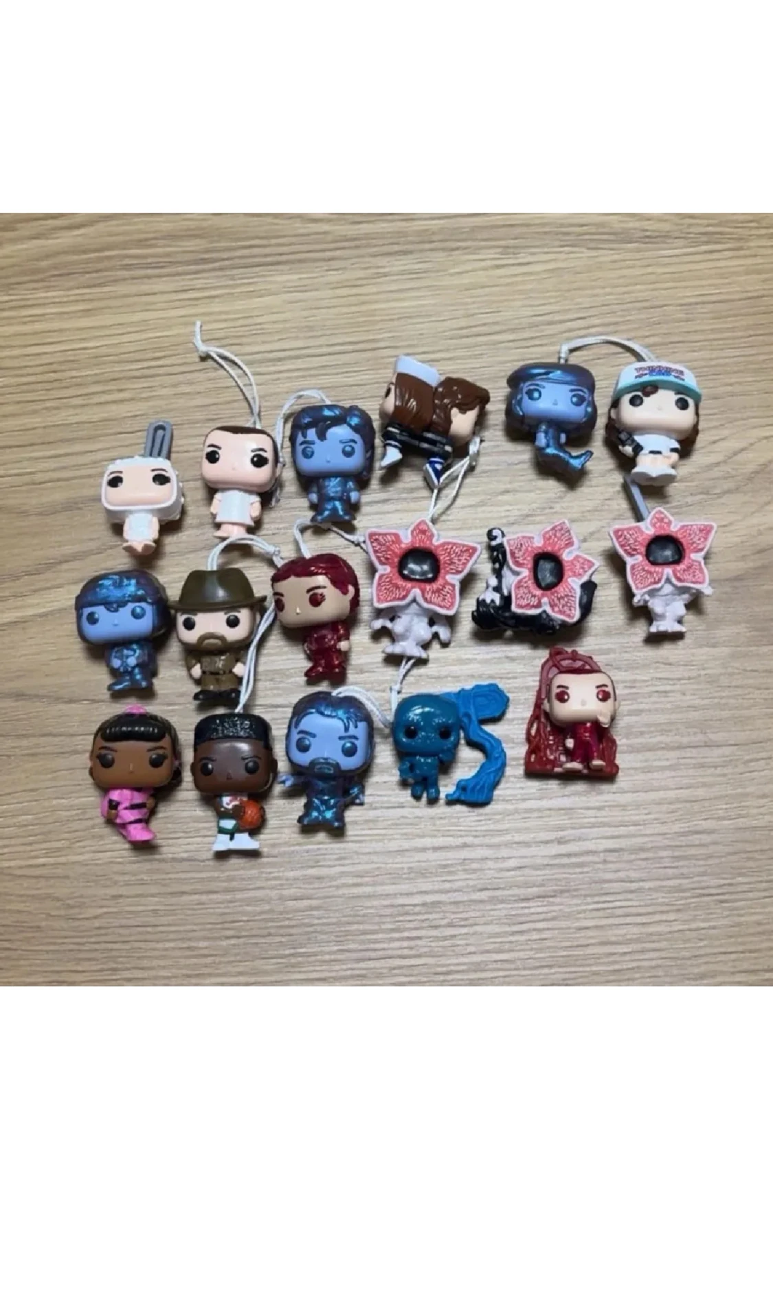 Stranger things kinder joy