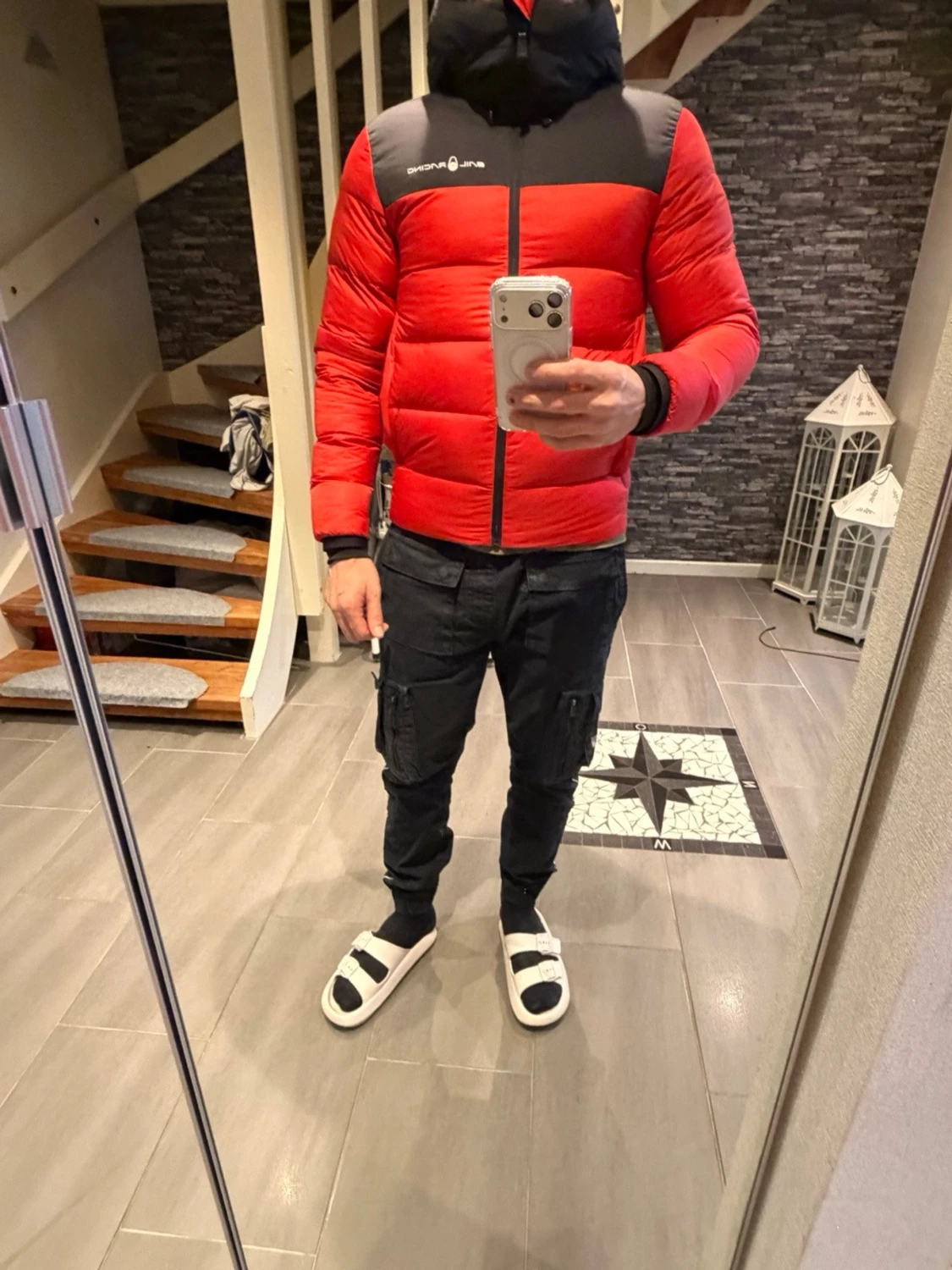 Röd dunjacka från Sail Racing XS - 1