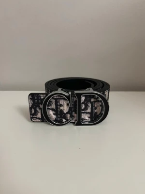 Dior bälte  - Helt ny, skickas inom kort tid