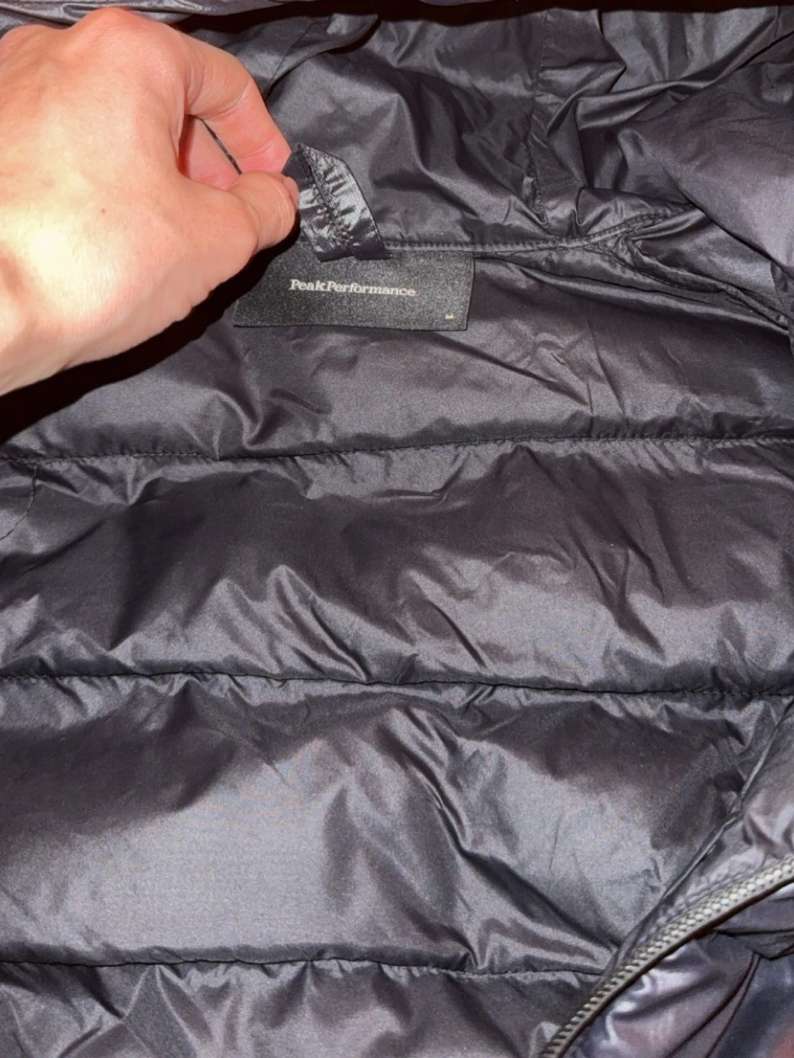 Svart dunjacka Peak Performance - 2