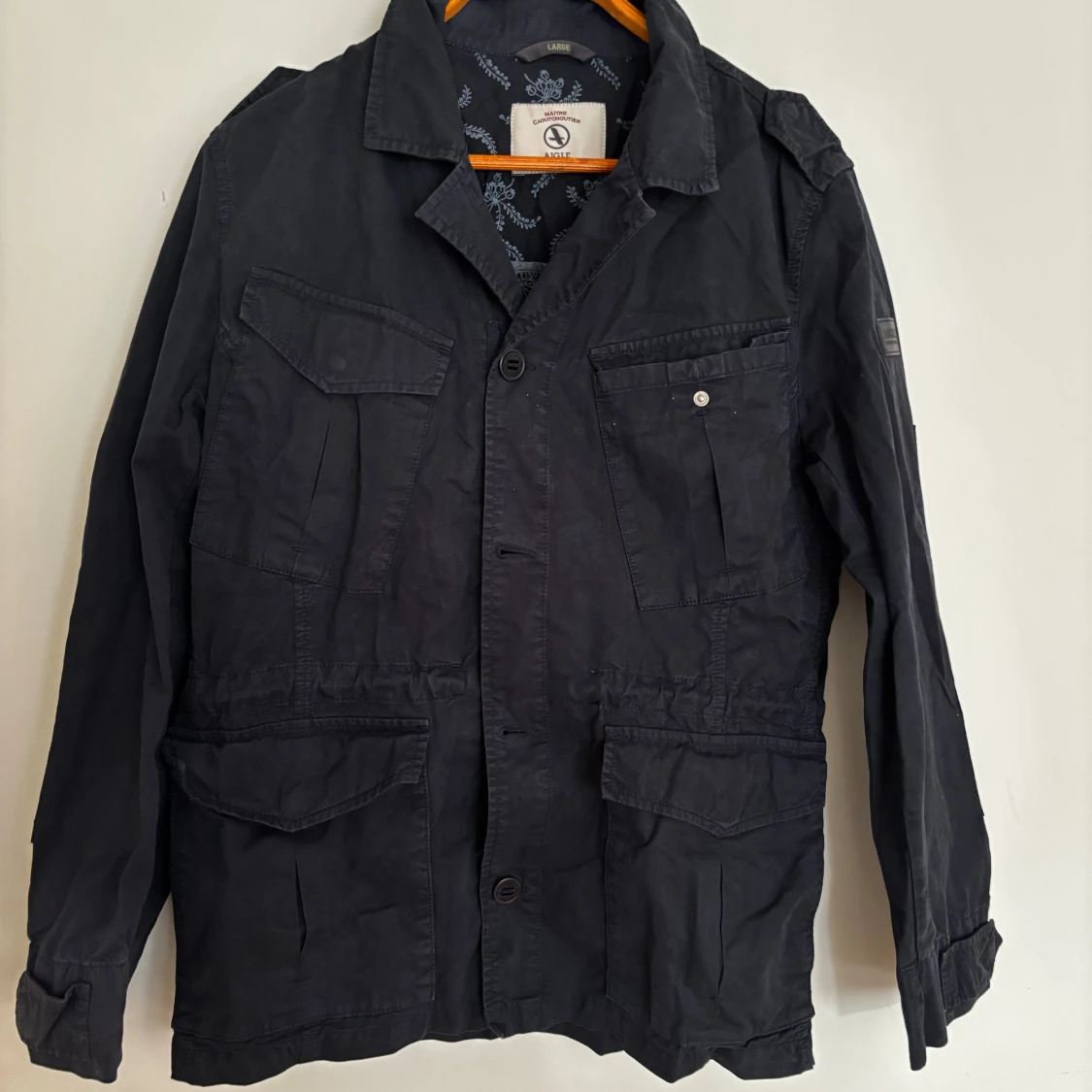 Mörkblå utilityjacka med fickor - 1