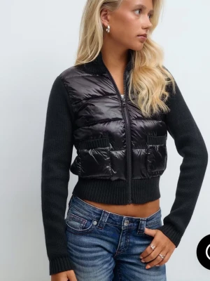 14+ rib puffer jacket - använd en gång, inköpspriset 500kr säljs då den inte kommer till användning storlek S41+ motsvarar en vanilg dam S storlek 