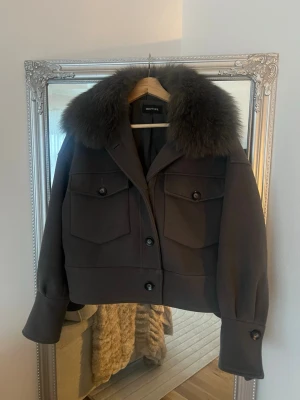 meotinejacka - meotinejacka i fint skick storlek s/m passar även mig som har xs/s