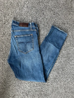Tiger of sweden jeans - Riktigt feta tiger of sweden jeans i väldigt bra skick, har även mycket mer i min profil, in o kika!!