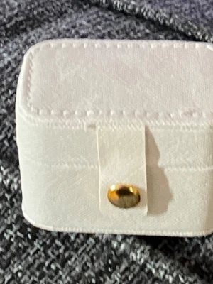 Smyckes förvaring  - Helt ny 