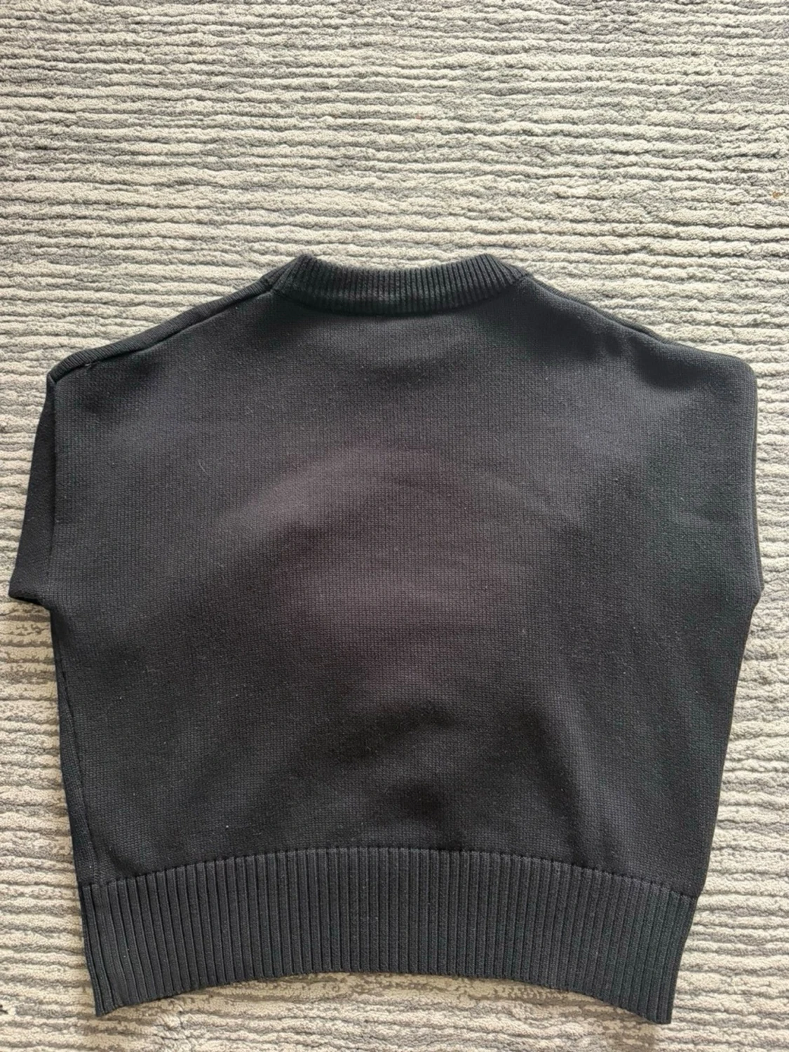 Svart stickad tröja från Ami Paris - 1