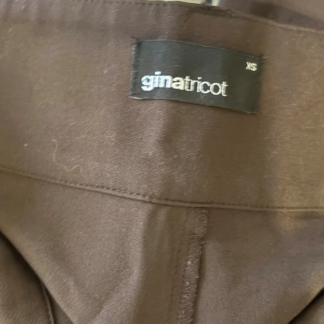 Bruna bootcut byxor från Gina Tricot XS - 2
