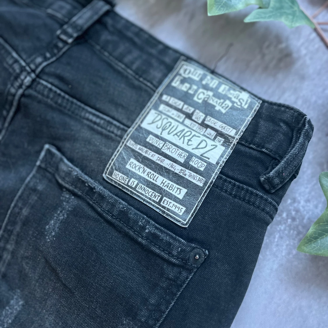 Dsquared2 Skinny Dan Jeans – Black Distressed Denim Size 42 - 4