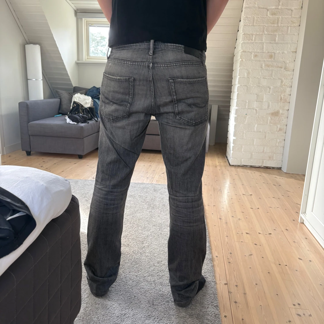 Grå jeans straight fit - 2