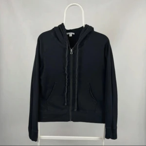 James Perse hoodie  - Size 2 , nypris 3500kr bra skick