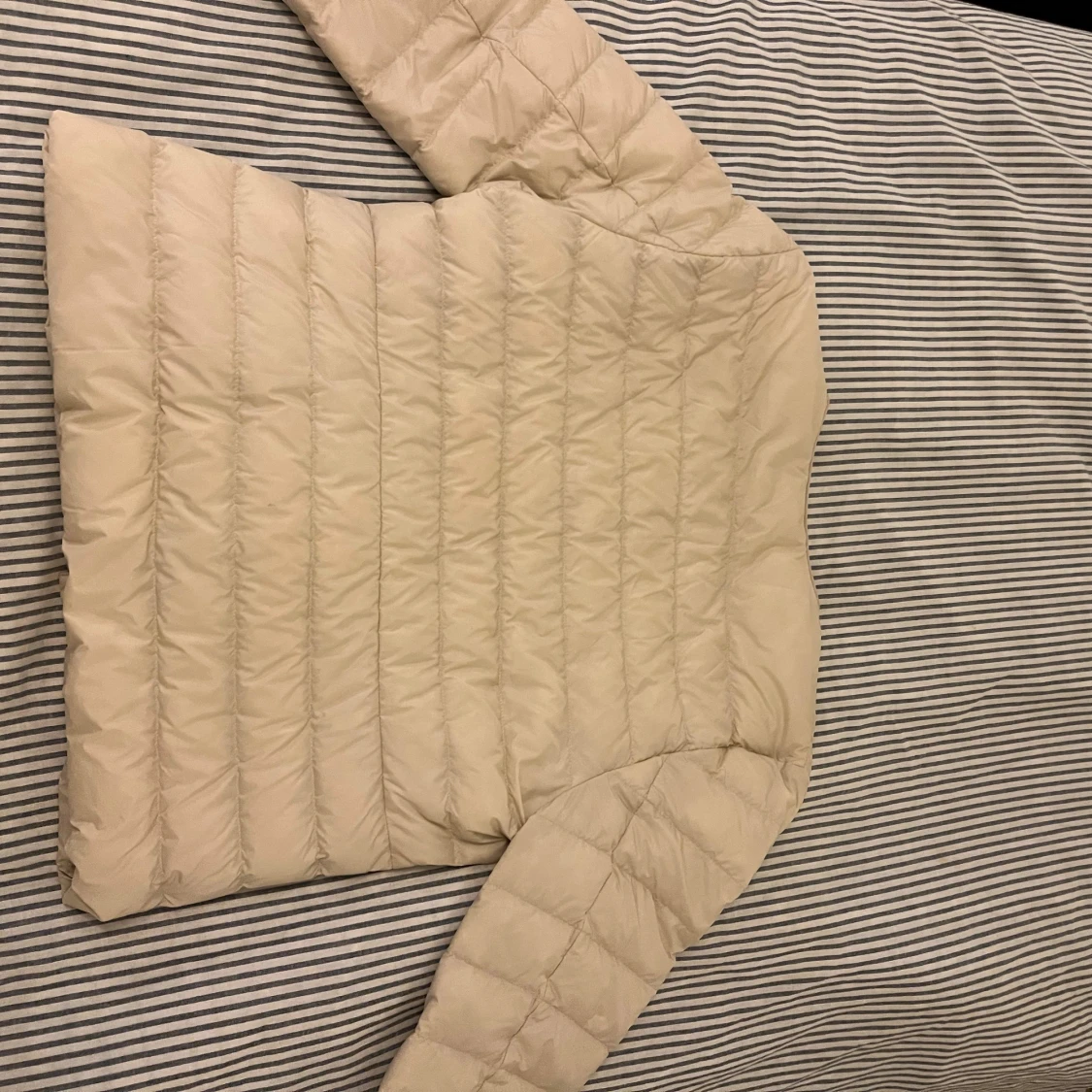 Beige dunjacka från Uniqlo! - 1