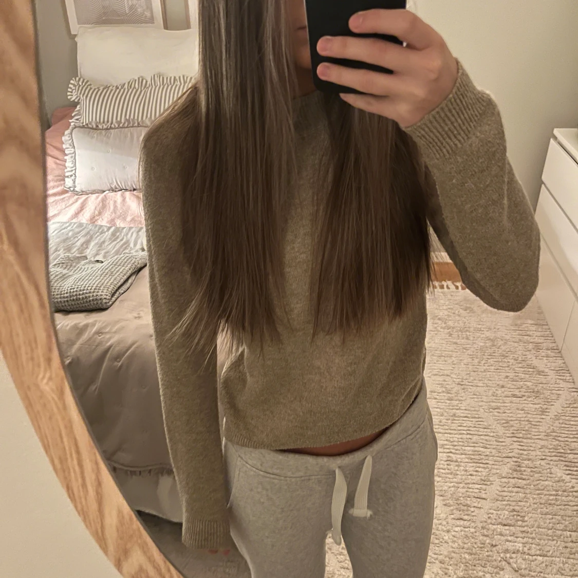 Beige stickad tröja från ONLY