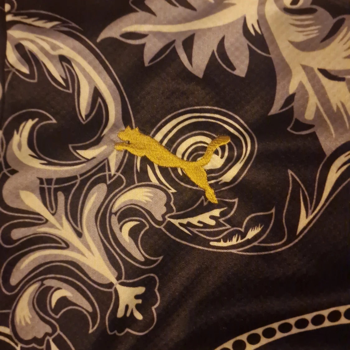 Italien Versace x Puma fotbollströja - 3