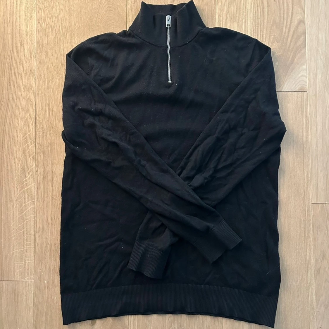 Svart halfzip 